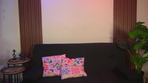 Snapshot of calypso_and_ge1 chatting on April 2026 12:43:02 AM Calypso and Kayla online show from April 2026 12:43:02 AM