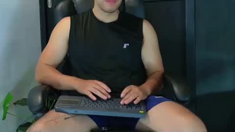 camara110 online show from September 2025 03:06:01 AM