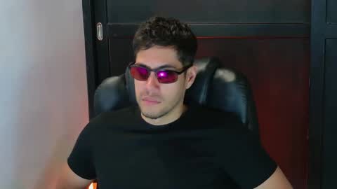 camara110 online show from September 2025 03:59:02 PM