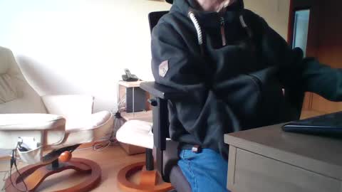 Snapshot of camcologne chatting on February 2025 04:11:02 PM camcologne online show from February 2025 04:11:02 PM