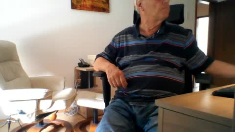 camcologne online show from June 2026 03:03:01 PM