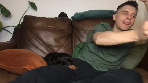 CamDoAttitude online show from November 2025 10:41:02 PM