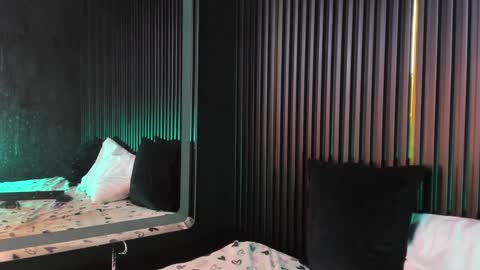 CAMERON online show from January 2025 05:35:01 AM