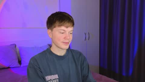 Snapshot of cameron_crowly chatting on November 2025 10:32:02 AM Cameron online show from November 2025 10:32:02 AM