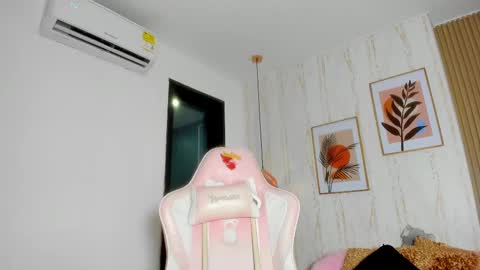 Cameron  online show from February 2025 02:12:01 PM