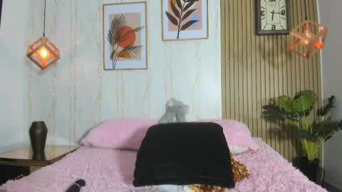 Cameron  online show from February 2025 10:42:02 PM