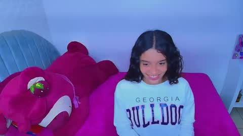 Snapshot of cami_bunnygirlx chatting on April 2026 02:11:01 PM CAMI online show from April 2026 02:11:01 PM