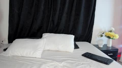 Snapshot of cami_cruzz chatting on March 2026 08:36:02 PM Camila cruz online show from March 2026 08:36:02 PM