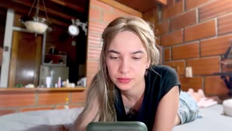 camii19y online show from September 2025 09:38:01 PM