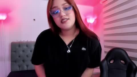 Snapshot of camiila_osorio chatting on February 2025 03:44:01 AM Camila Osorio online show from February 2025 03:44:01 AM