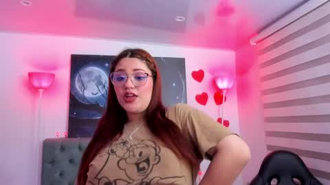 Snapshot of camiila_osorio chatting on February 2025 03:56:01 AM Camila Osorio online show from February 2025 03:56:01 AM