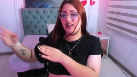 Snapshot of camiila_osorio chatting on February 2025 06:47:02 AM Camila Osorio online show from February 2025 06:47:02 AM