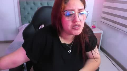 Snapshot of camiila_osorio chatting on February 2025 09:53:02 AM Camila Osorio online show from February 2025 09:53:02 AM