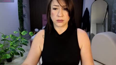 Snapshot of camil_milfdream chatting on March 2026 11:05:02 AM Camil online show from March 2026 11:05:02 AM