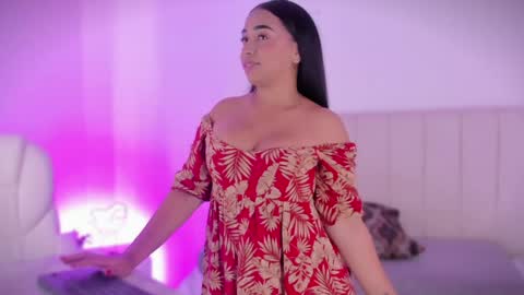 Snapshot of camila_adams chatting on December 2024 07:11:02 PM Cami online show from December 2024 07:11:02 PM