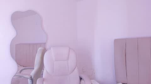 Snapshot of camila_adams chatting on January 2025 10:26:01 PM Cami online show from January 2025 10:26:01 PM