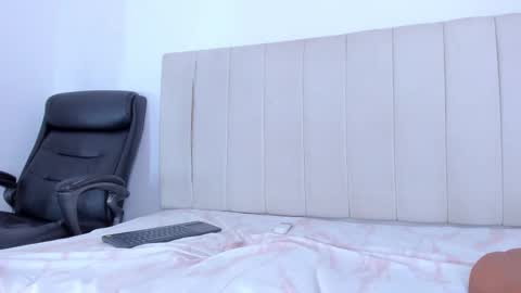 Snapshot of camila_adams chatting on February 2025 10:58:01 PM Cami online show from February 2025 10:58:01 PM