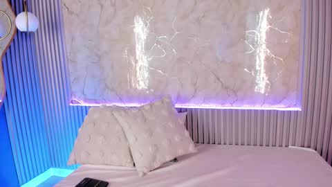 Snapshot of camila_adams chatting on September 2025 10:41:01 AM Cami online show from September 2025 10:41:01 AM