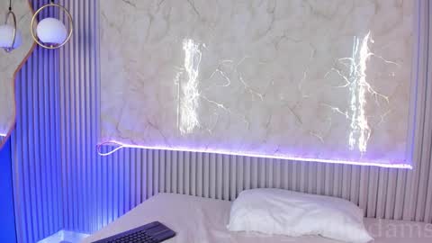 Snapshot of camila_adams chatting on October 2025 10:19:02 AM Cami online show from October 2025 10:19:02 AM