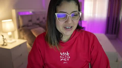 Snapshot of camila_buitrago chatting on December 2024 03:47:01 PM Camila buitrago online show from December 2024 03:47:01 PM