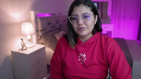 Snapshot of camila_buitrago chatting on December 2024 05:52:02 AM Camila buitrago online show from December 2024 05:52:02 AM