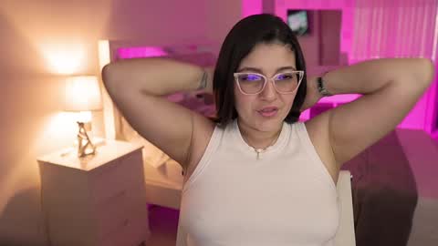 Snapshot of camila_buitrago chatting on December 2024 10:10:02 PM Camila buitrago online show from December 2024 10:10:02 PM