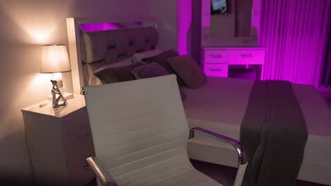 Snapshot of camila_buitrago chatting on December 2024 01:14:01 AM Camila buitrago online show from December 2024 01:14:01 AM