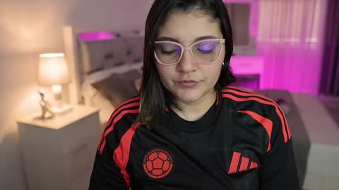 Snapshot of camila_buitrago chatting on December 2024 08:54:01 PM Camila buitrago online show from December 2024 08:54:01 PM