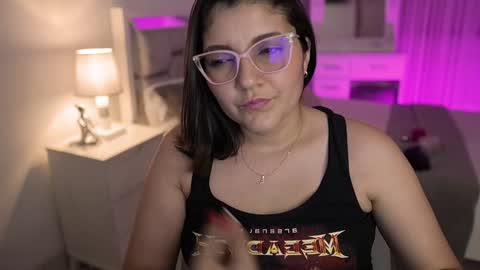 Snapshot of camila_buitrago chatting on December 2024 01:18:02 AM Camila buitrago online show from December 2024 01:18:02 AM