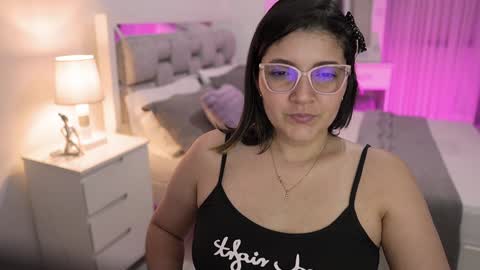 Snapshot of camila_buitrago chatting on January 2025 03:08:01 AM Camila buitrago online show from January 2025 03:08:01 AM