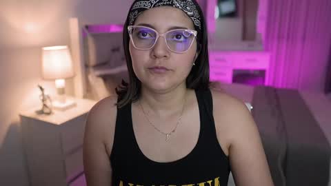 Snapshot of camila_buitrago chatting on January 2025 04:02:01 AM Camila buitrago online show from January 2025 04:02:01 AM