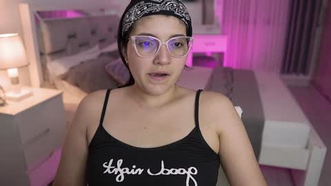 Snapshot of camila_buitrago chatting on January 2025 01:26:02 AM Camila buitrago online show from January 2025 01:26:02 AM