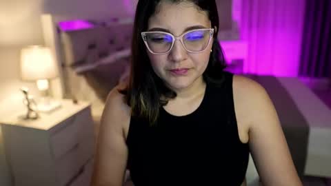 Snapshot of camila_buitrago chatting on February 2025 12:57:01 AM Camila buitrago online show from February 2025 12:57:01 AM