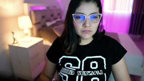 Snapshot of camila_buitrago chatting on March 2025 08:57:01 PM Camila buitrago online show from March 2025 08:57:01 PM