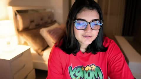 Snapshot of camila_buitrago chatting on September 2025 11:17:02 PM Camila buitrago online show from September 2025 11:17:02 PM