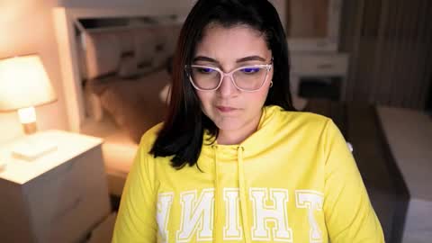 Snapshot of camila_buitrago chatting on October 2025 11:44:02 PM Camila buitrago online show from October 2025 11:44:02 PM