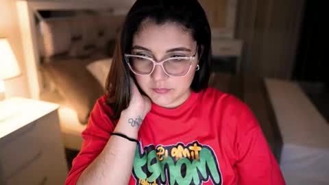 Snapshot of camila_buitrago chatting on October 2025 03:37:02 AM Camila buitrago online show from October 2025 03:37:02 AM