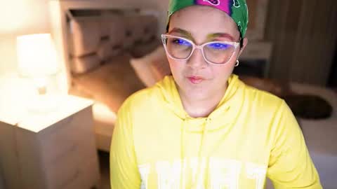 Snapshot of camila_buitrago chatting on October 2025 12:20:01 AM Camila buitrago online show from October 2025 12:20:01 AM