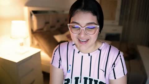 Snapshot of camila_buitrago chatting on November 2025 12:21:01 AM Camila buitrago online show from November 2025 12:21:01 AM