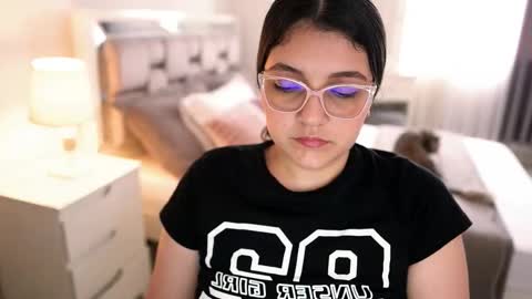 Snapshot of camila_buitrago chatting on November 2025 03:45:01 PM Camila buitrago online show from November 2025 03:45:01 PM