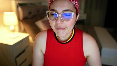 Snapshot of camila_buitrago chatting on December 2025 10:59:02 PM Camila buitrago online show from December 2025 10:59:02 PM