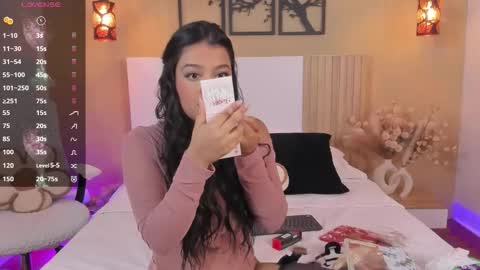 camila_bustamante_ online show from November 2025 03:36:01 PM