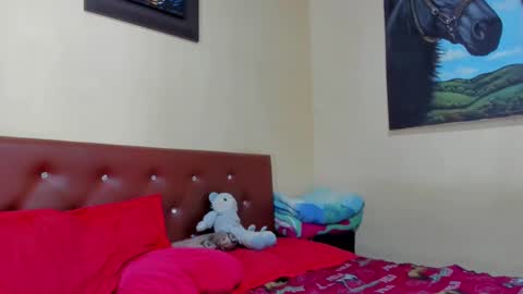 Snapshot of camila_collins7 chatting on November 2025 05:26:01 PM camila_collins7 online show from November 2025 05:26:01 PM