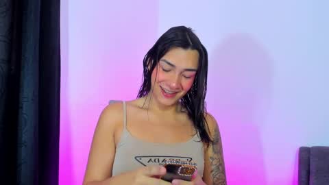 Snapshot of camila_coxx chatting on December 2024 09:08:02 PM  s online show from December 2024 09:08:02 PM