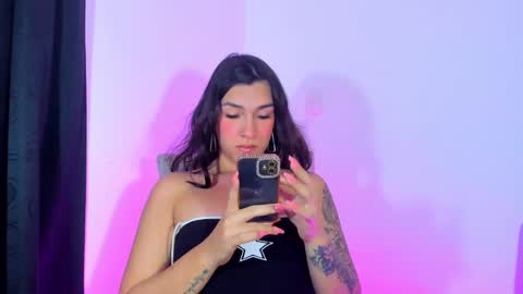 Snapshot of camila_coxx chatting on December 2024 04:09:02 AM  s online show from December 2024 04:09:02 AM