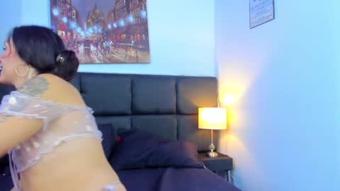 Snapshot of camila_coxx chatting on January 2025 11:59:02 AM  s online show from January 2025 11:59:02 AM
