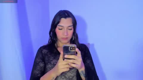 Snapshot of camila_coxx chatting on February 2025 04:11:02 AM  s online show from February 2025 04:11:02 AM