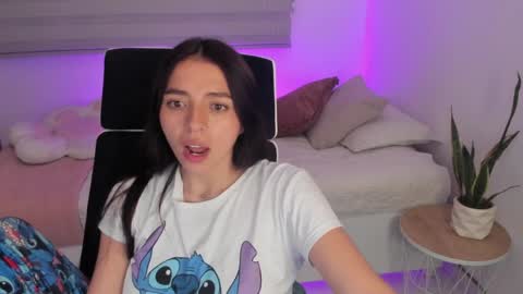 Snapshot of camila_ec2 chatting on April 2026 04:56:01 AM C A M I online show from April 2026 04:56:01 AM