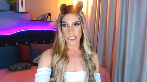 Snapshot of camila_hoottie chatting on December 2024 08:11:02 AM Camila online show from December 2024 08:11:02 AM