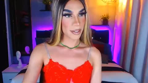 Snapshot of camila_hoottie chatting on January 2025 03:27:02 AM Camila online show from January 2025 03:27:02 AM